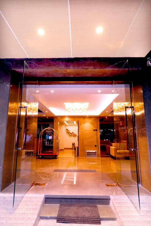 Hotel Ritz Nova Deli Exterior foto
